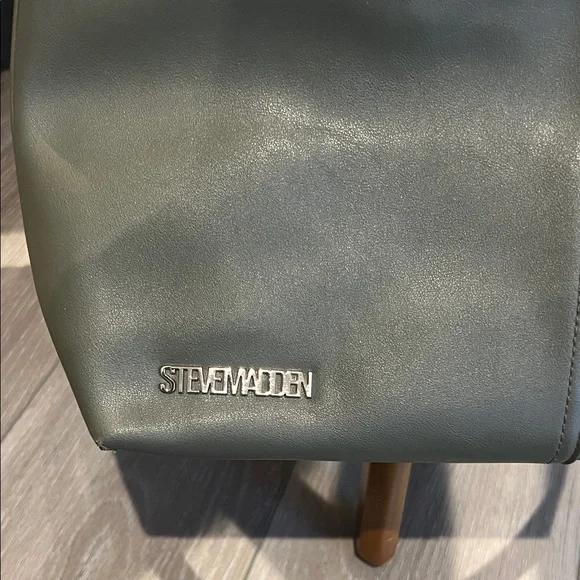 Steve Madden Sage Green Faux Leather Shoulder Bag Crossbody - Picture 2 of 9